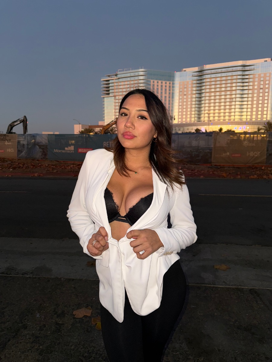 Take a pause and enjoy Ali Cruz — streaming from Cucuta