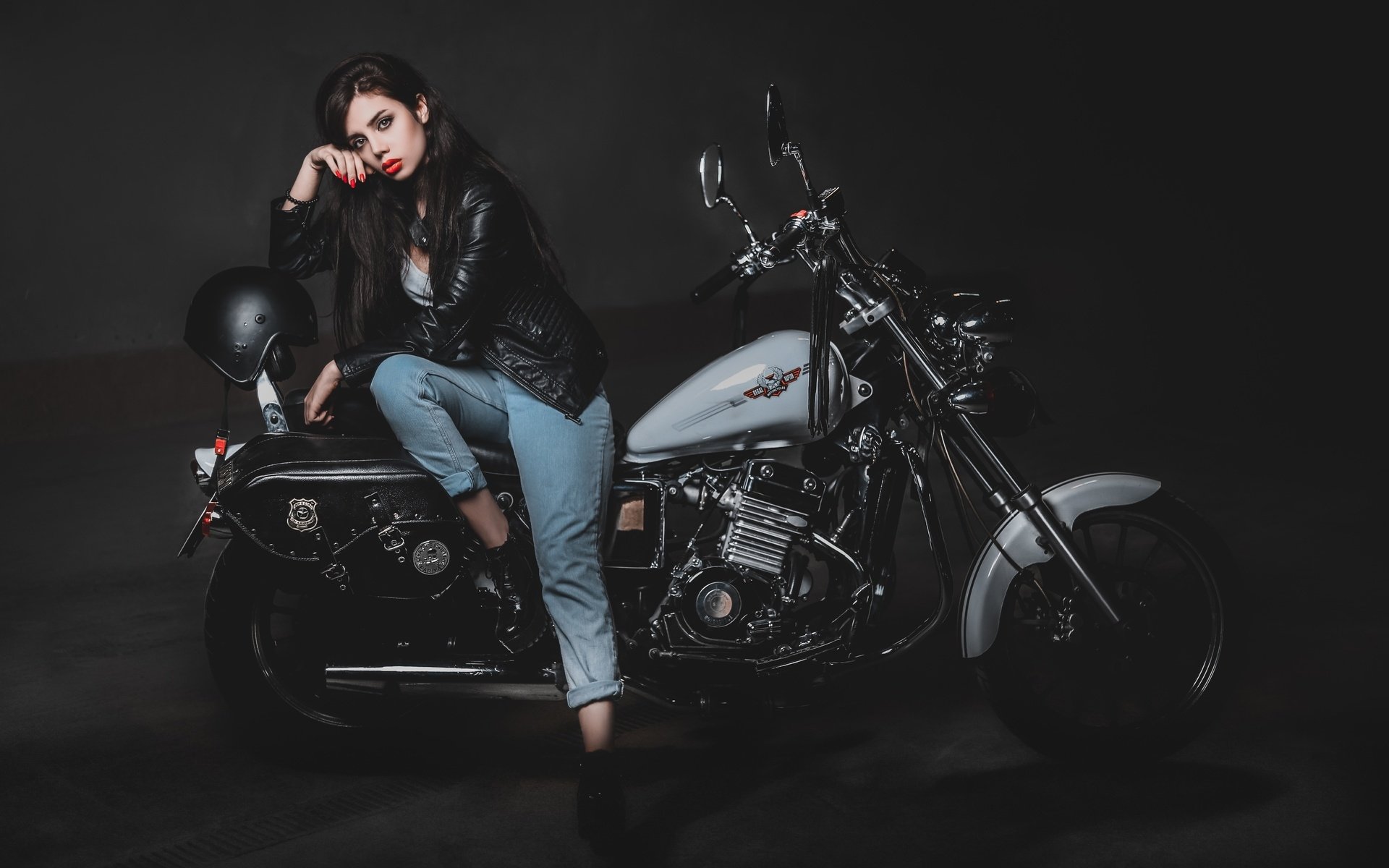 Biker girls: style and drive in Cucuta