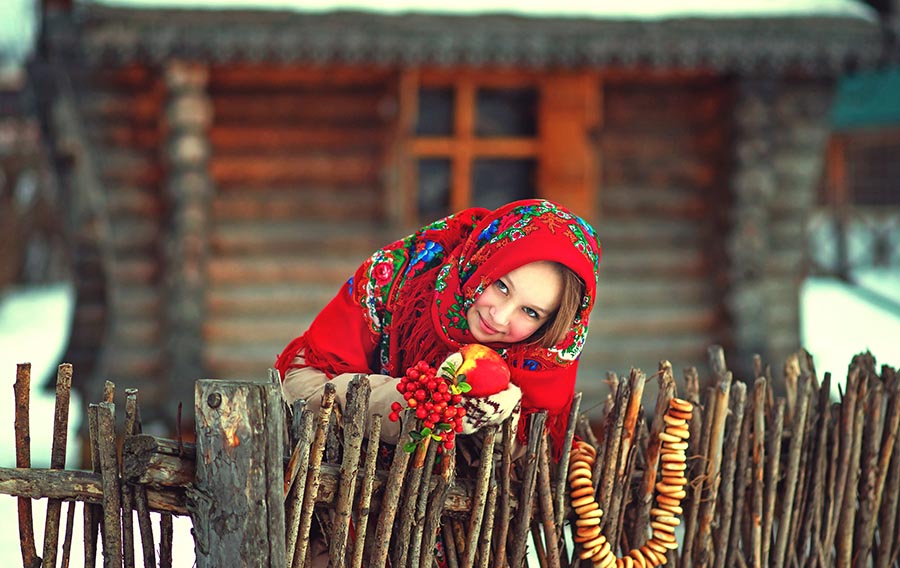 Sexy girl Women in Slavic costumes in Cucuta