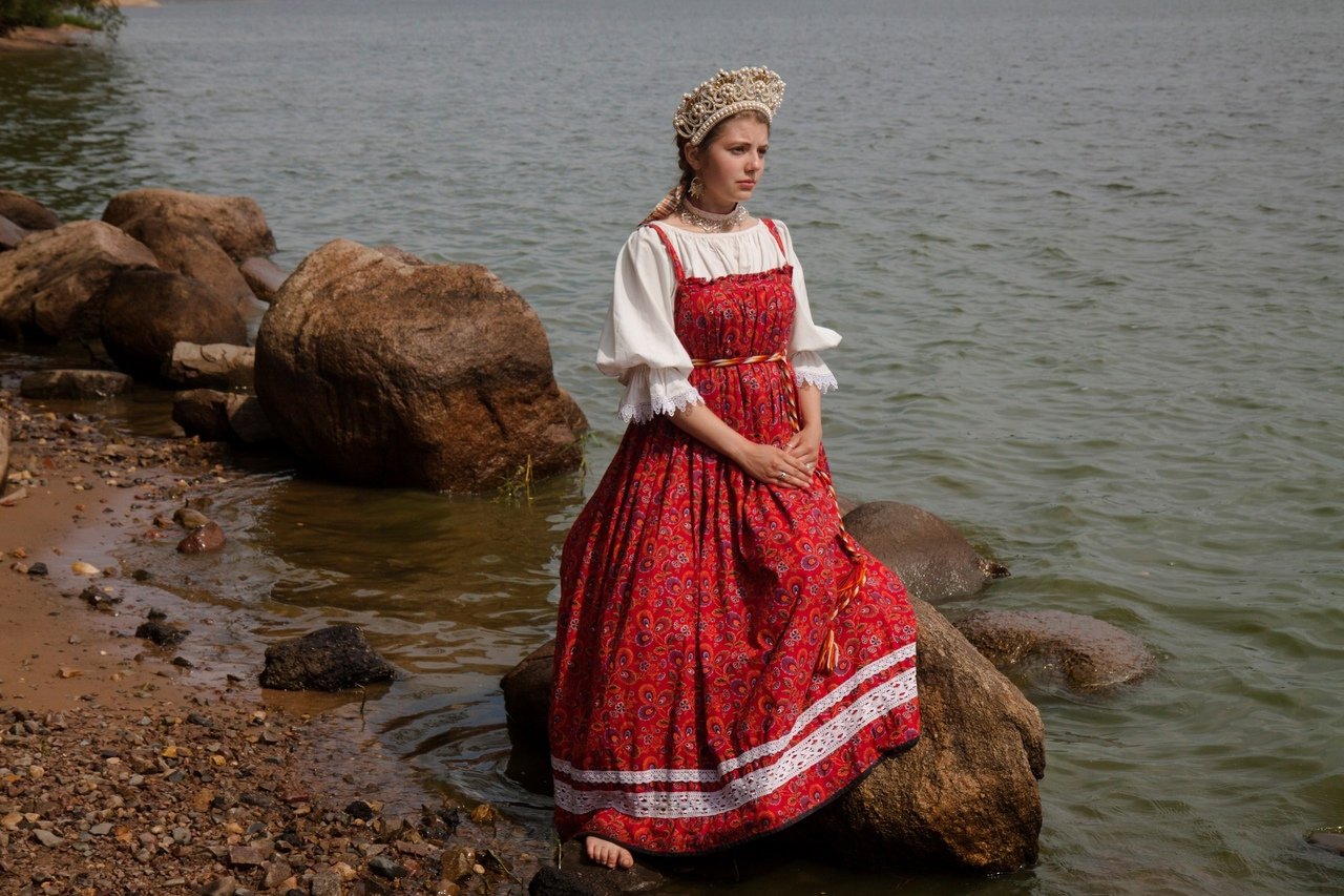 Women in Slavic costumes in Cucuta