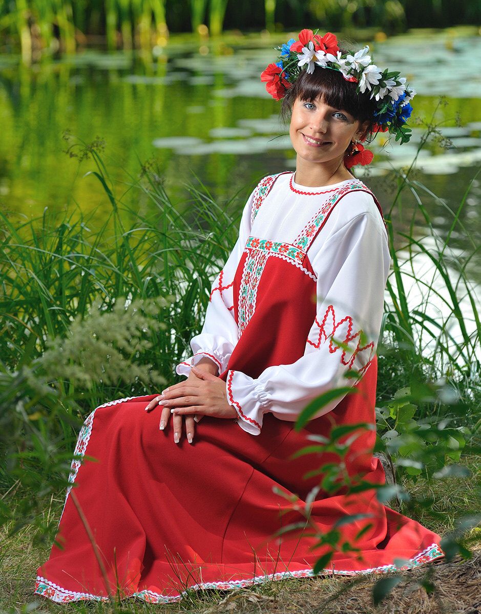 Beautiful girl Girls in Slavic costumes in Cucuta